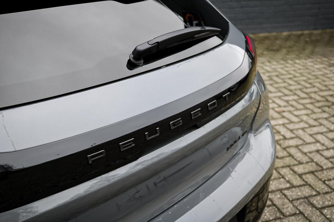 Peugeot 208 Hybrid 136 e-DCS6 GT Peugeot 208 1.2 Hybrid 145e GT PANORAMADAK/ CAMERA