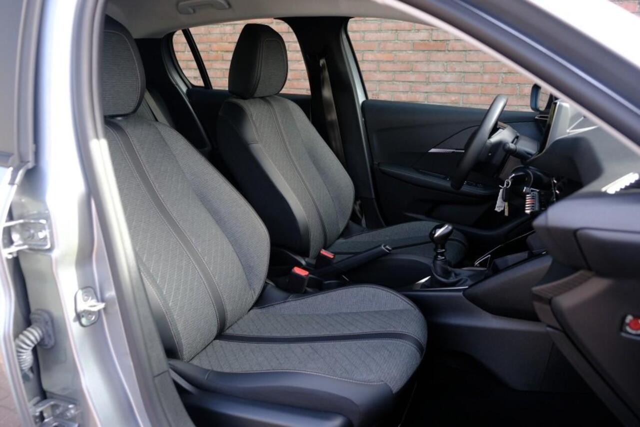 Peugeot 208 1.2 PureTech 100pk Style | App Connect | Cruise | Climate | PDC