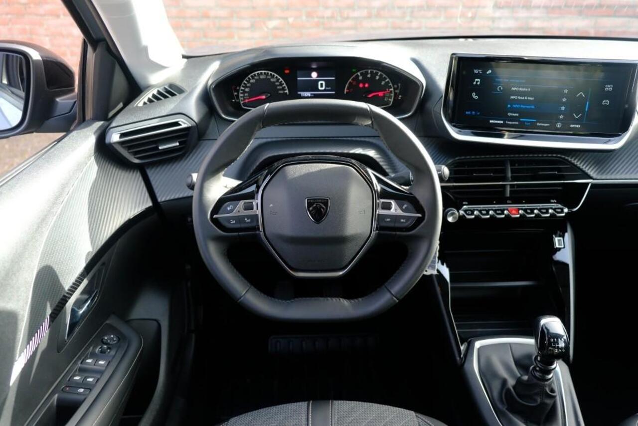 Peugeot 208 1.2 PureTech 100pk Style | App Connect | Climate | Cruise | DAB | PDC