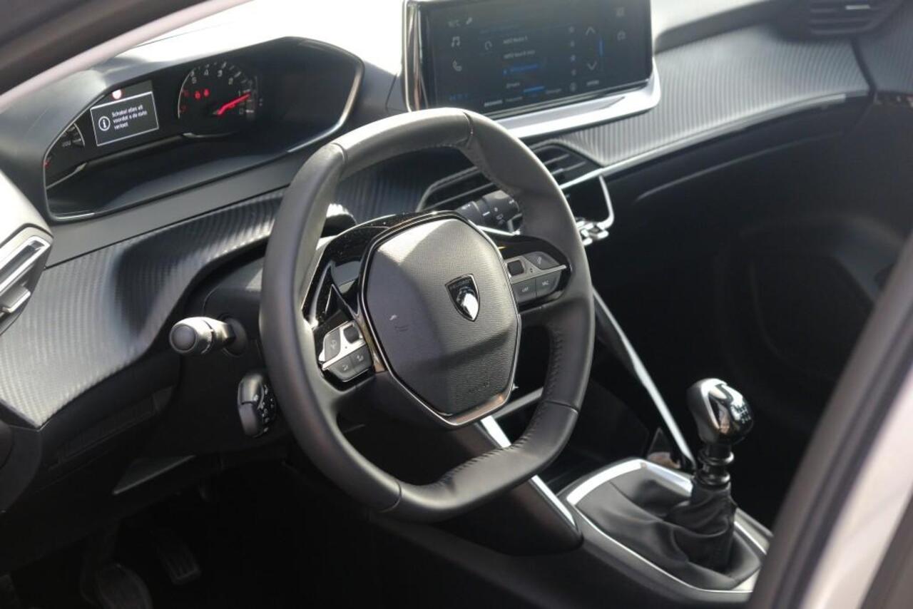 Peugeot 208 1.2 PureTech 100pk Style | App Connect | Climate | Cruise | DAB | PDC