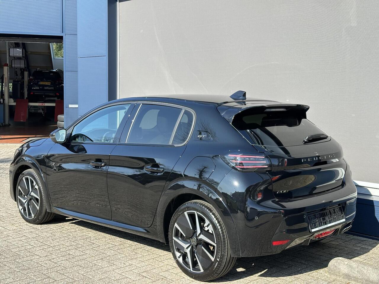Peugeot 208 1.2 Hybrid 145 PK GT Automaat ¤ 4500,- DEMO VOORDEEL | NETTO DEAL | Full LED Verlichting | Navigatie via Telefoon | Camera | Parkeersensoren | Cruise Control | Keyless Entry | Dakspoiler | DAB+ Radio | Digitaal Dashboard | Apple Carplay Draadloos | Sporti