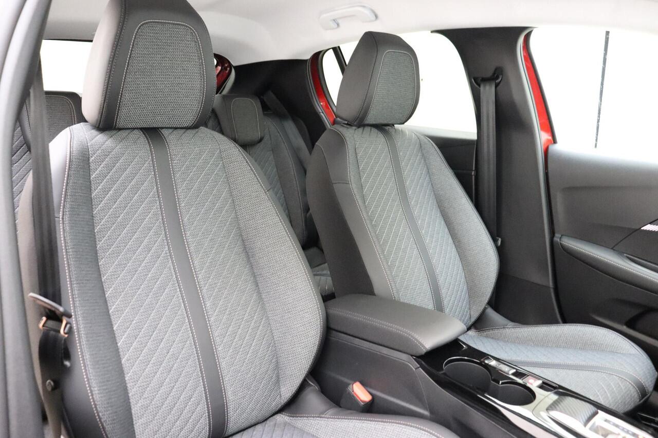 Peugeot 208 1.2 Hybrid e-DCS6 Allure 145PK | AUTOMAAT | Draadloos Apple Carplay & Android Auto | Parkeer Camera Voor & Achter | Dodehoek Detectie | Navigatie | Climate Control |