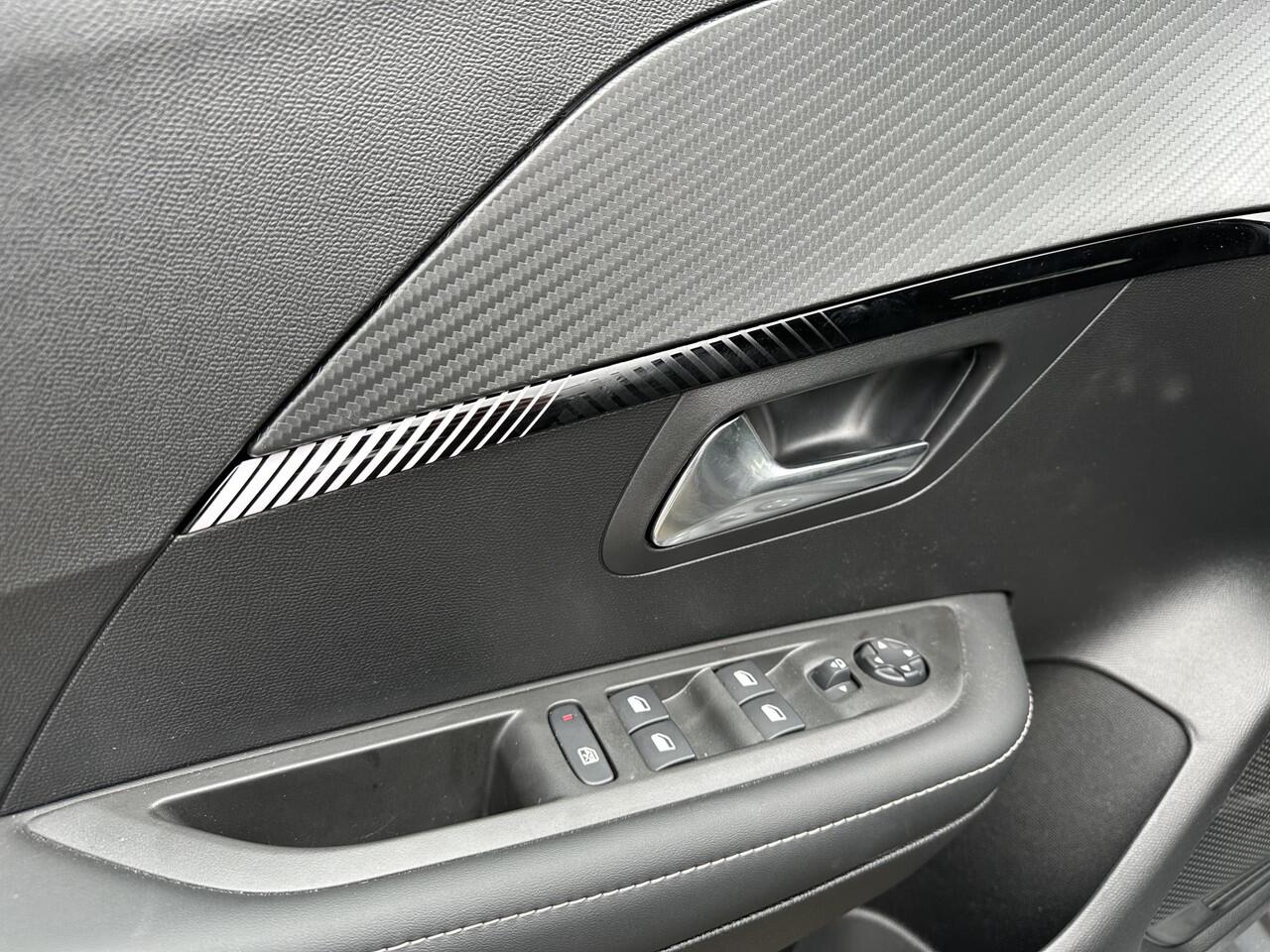 Peugeot 208 1.2 Turbo 100 PK Allure | Bouwjaar 2025 | ¤ 5.750 DEMO Voordeel | Navigatie via Telefoon | Stoelverwarming | 360 Graden Camera | Keyless Entry & Start | LED Verlichting | Climate Control | Dode Hoek Detectie | Voor + Achter Parkeersensoren | 16" Lichtmeta