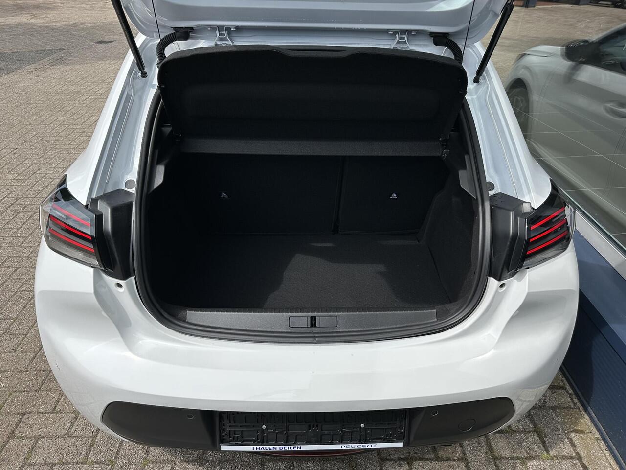 Peugeot 208 1.2 Hybrid 110 PK Style Automaat | NETTO DEAL | Nieuw Model 2025! | Hybride Elektrisch rijden met Automaat | Navigatie via Telefoon | LED Verlichting | Apple Carplay/Android Auto | Cruise Control | Stoelverwarming |