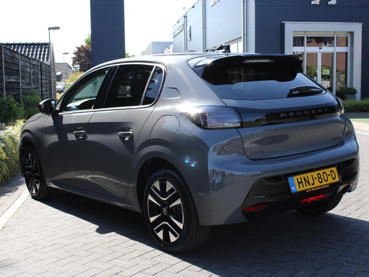 Peugeot 208 Allure 1.2 Hybrid 110PK e-DCS6 Automaat Navigatie, 360 camera, Lichtmetalen velgen, Parkeerhulp voor & achter, Cruise Control