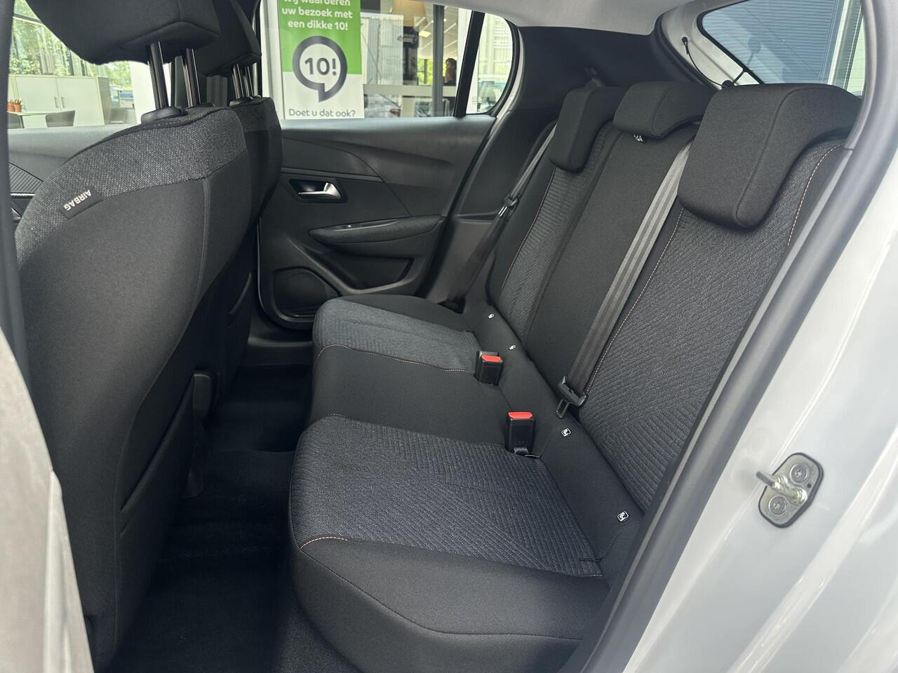 Peugeot 208 1.2 Hybrid 110 e-DCS6 Style | Parkeersensoren | Apple Carplay/Android Auto | Cruise Control | DAB | LED | Isofix |