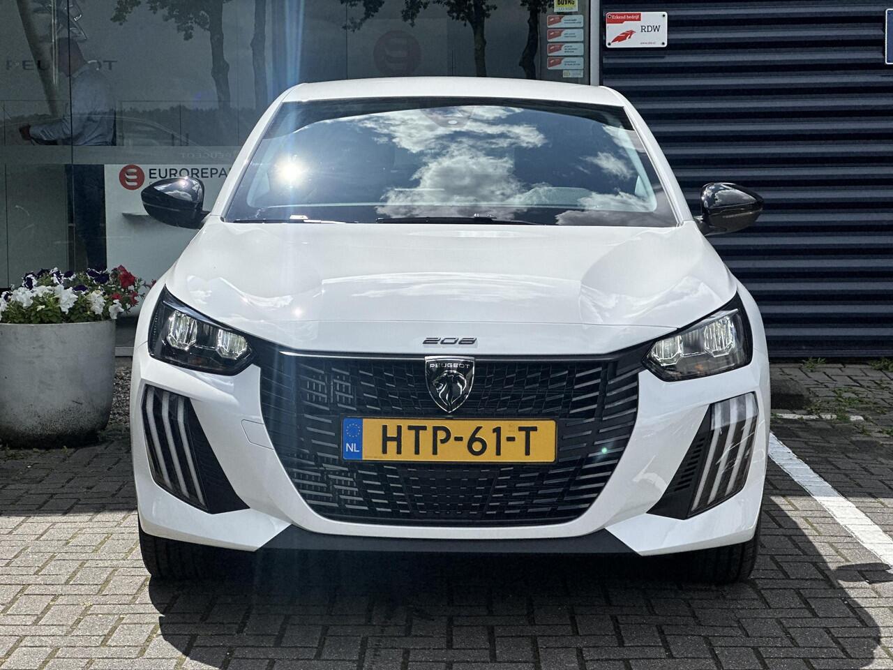 Peugeot 208 1.2 Hybrid 110 e-DCS6 Style | Parkeersensoren | Apple Carplay/Android Auto | Cruise Control | DAB | LED | Isofix |