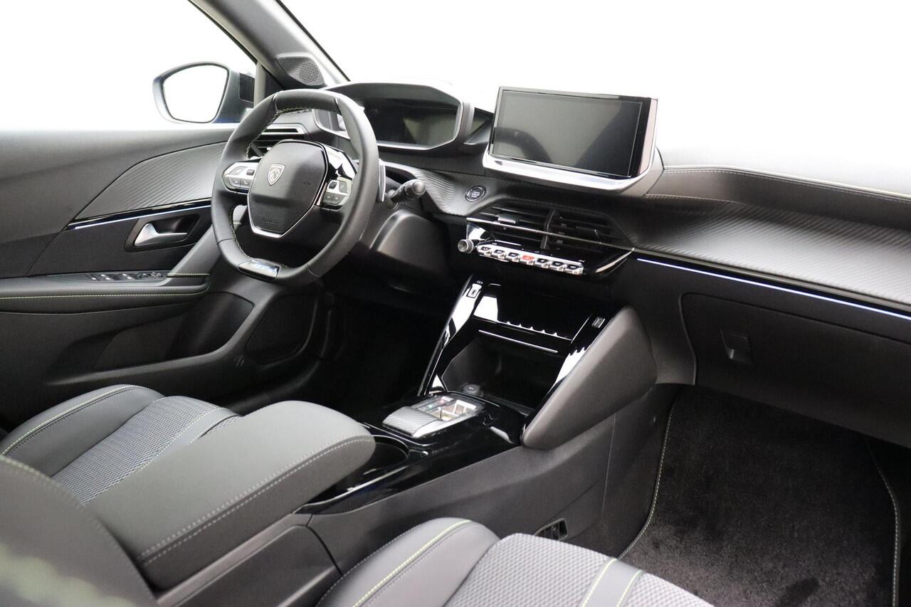 Peugeot 208 Hybrid e-DCS6 GT 136 PK | Navigatie | Camera Voor & Achter | Zwart Dak | Climate Control | Demo