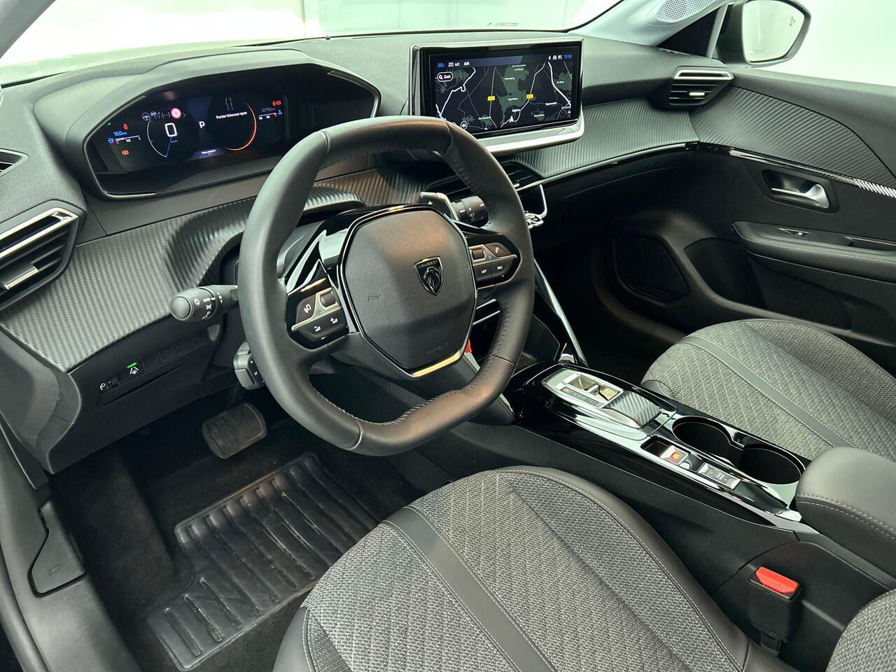 Peugeot 208 1.2 Hybrid 100PK Automaat Allure Navigatie Apple Carplay/Android Auto Airco Camera Parkeer sensoren Cruise Control LED