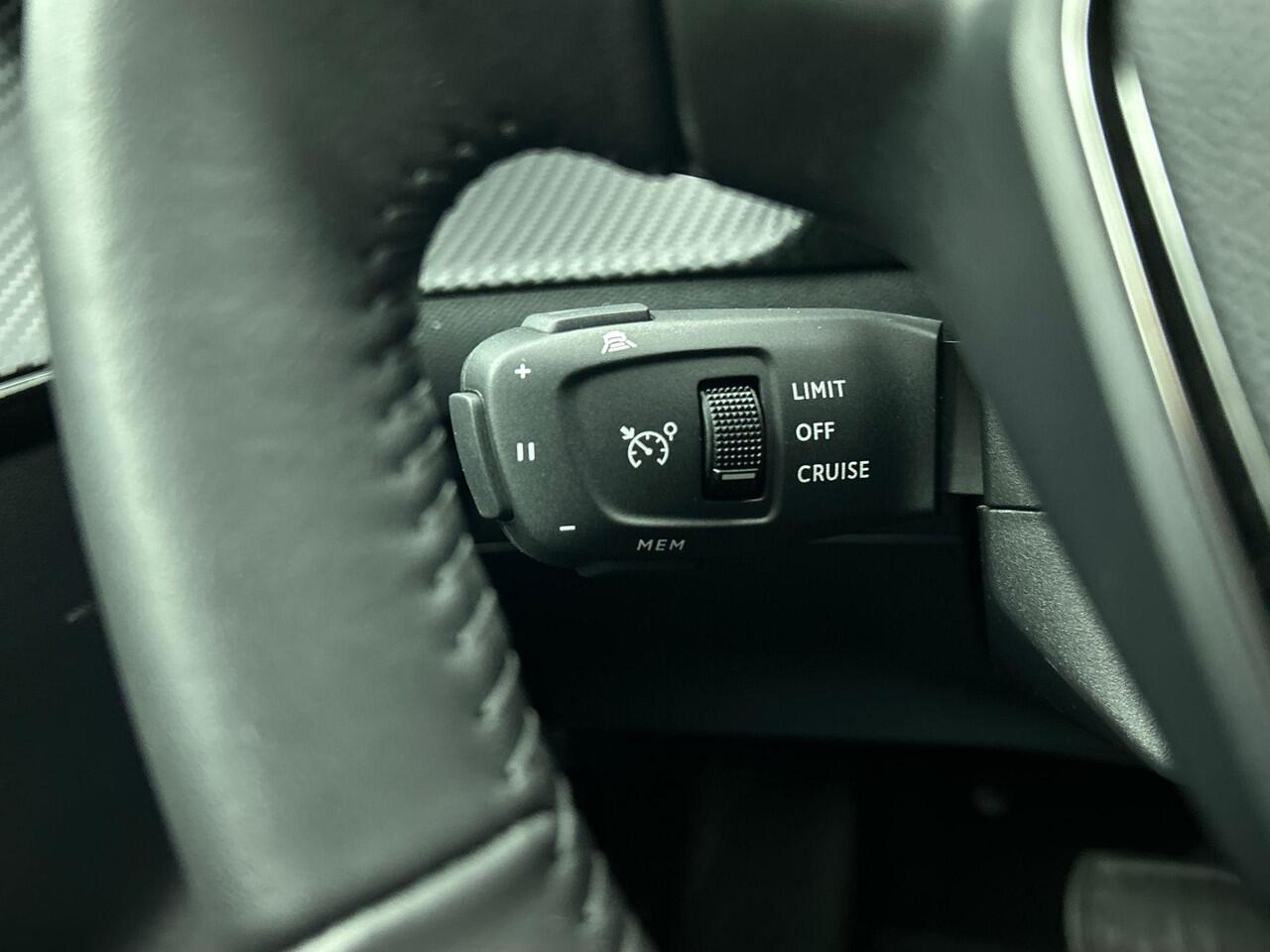 Peugeot 208 1.2 Hybrid 100PK Automaat Allure | Navigatie | Apple Carplay/Android Auto | Airco | Camera | Parkeer sensoren | Cruise Control | Led | Lichtmetalen Velgen