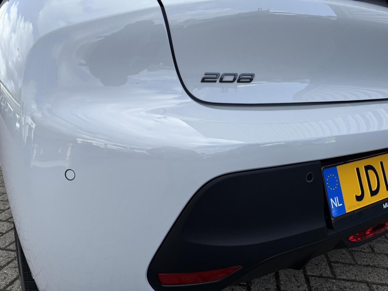 Peugeot 208 Style 1.2 Turbo 100pk | NIEUW | AIRCO | APPLE CARPLAY / ANDROID AUTO | PARKEERHULP | CRUISE CONTROL |