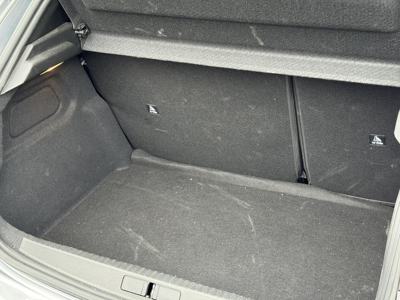 Peugeot 208 Allure 1.2 PureTech 100PK Navigatie, Camera Voor & Achter, Parkeersensoren, Apple Carplay, Android Auto