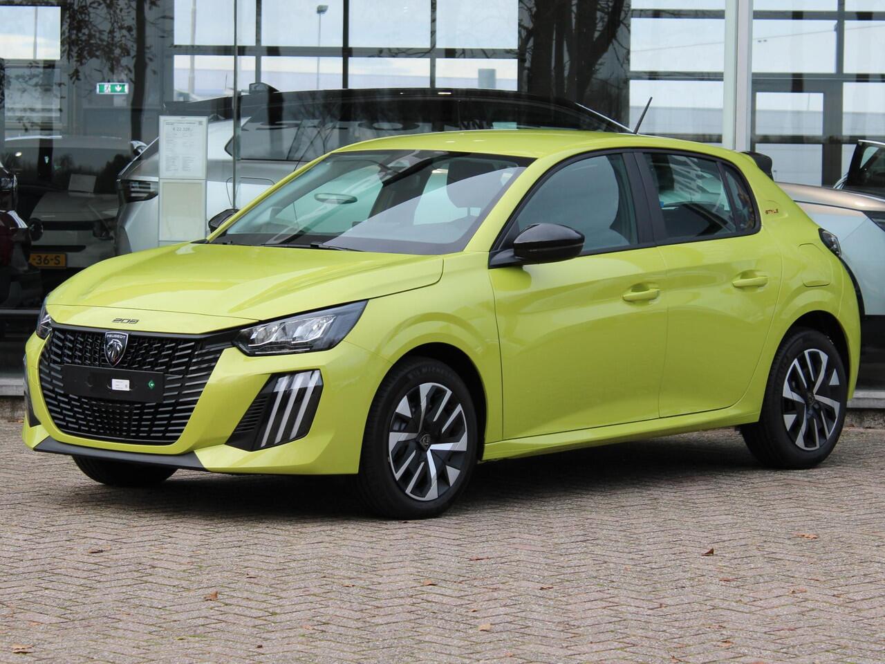 Peugeot 208 HYBRID 110 STYLE PRIVATE LEASE ¤369 P/M