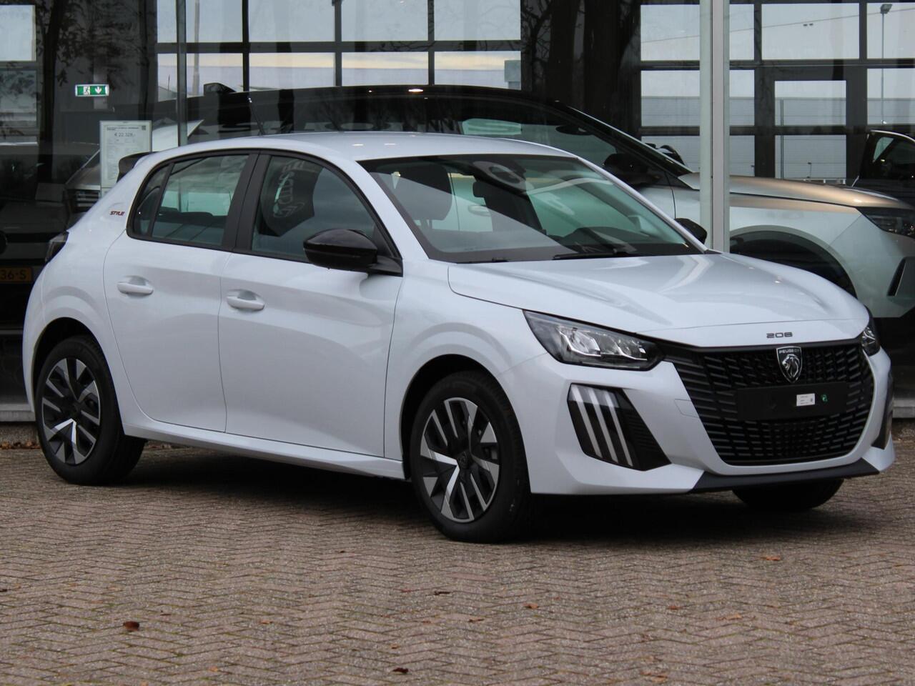 Peugeot 208 HYBRID 110 STYLE PRIVATE LEASE ¤369 P/M