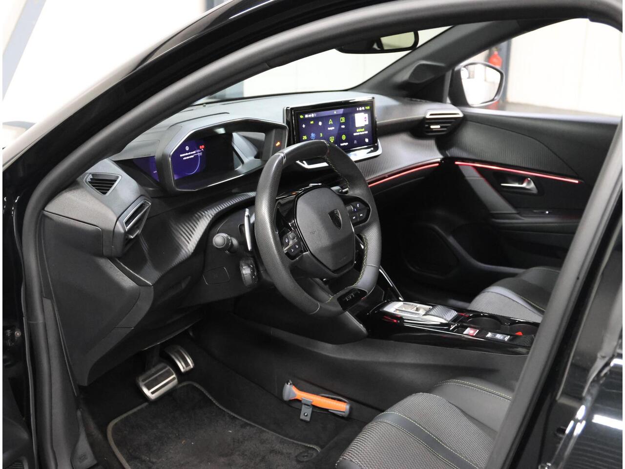 Peugeot 208 1.2 Hybrid 145PK e-DCS6 GT | 1ste eigenaar | AppleCarplay/Android Auto | 17"LMV | 360'Camera | AUTOMAAT | Keyless | Adaptive Cruise Control | Climate Control | Camera | FULL LED | Sfeerverlichting | Isofix | Privacy Glass |