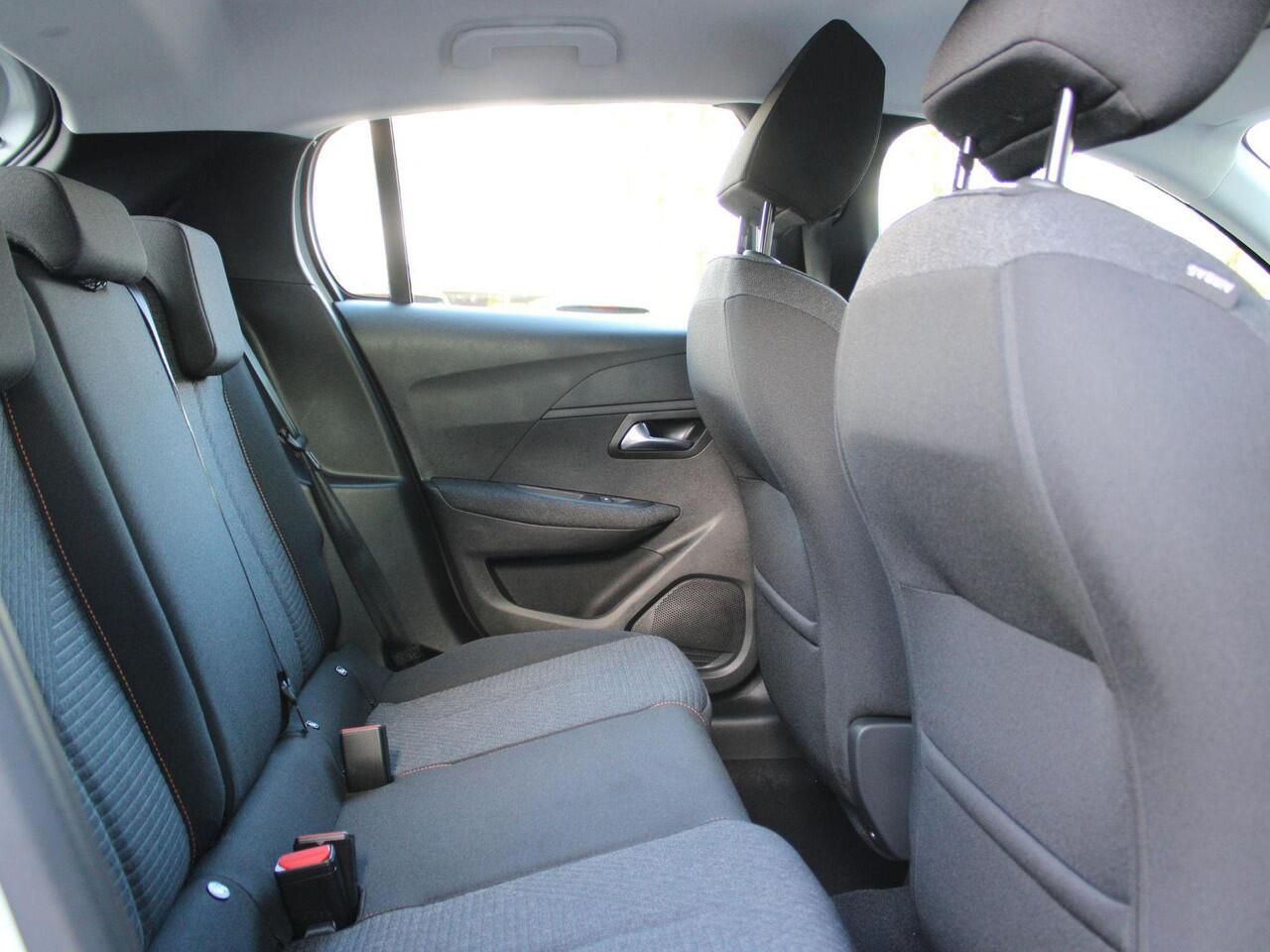 Peugeot 208 1.2 Hybrid 110 e-DCS6 Style VOORRAAD KORTING