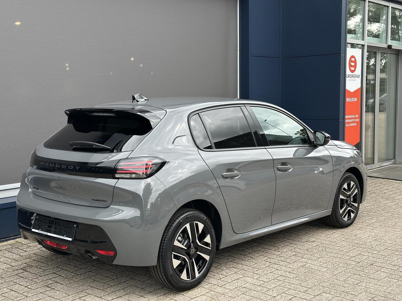 Peugeot 208 1.2 Hybrid 110 PK Allure Automaat ¤ 4,000,- DEMO VOORDEEL | Hybride Automaat | Navigatie | 360 Graden Camera | Stoelverwarming | Climate Control | Cruise Control | Parkeersensoren V+A | LED Verlichting | Draadloze Apple Carplay / Android Auto | 16" Lichtm