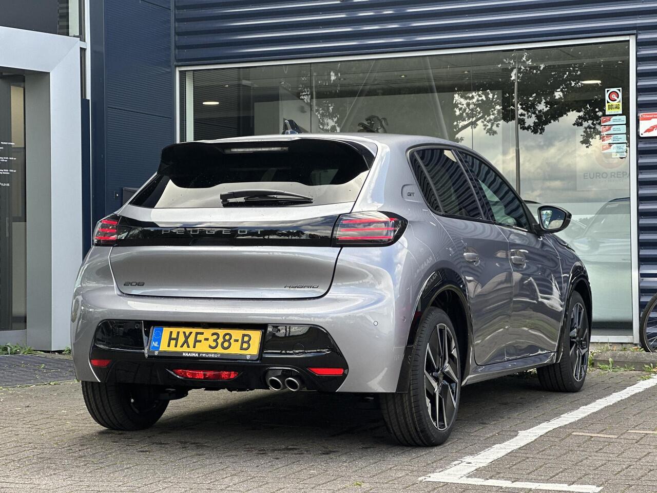 Peugeot 208 Hybrid 145 e-DCS6 GT | Parkeercamera/-sensoren (voor/achter) | Keyless Entry/Start | Dodehoek | Sfeerverlichting | Climate Control | Draadloze telefoonlader | Apple Carplay/Android Auto | Adaptive Cruise Control |