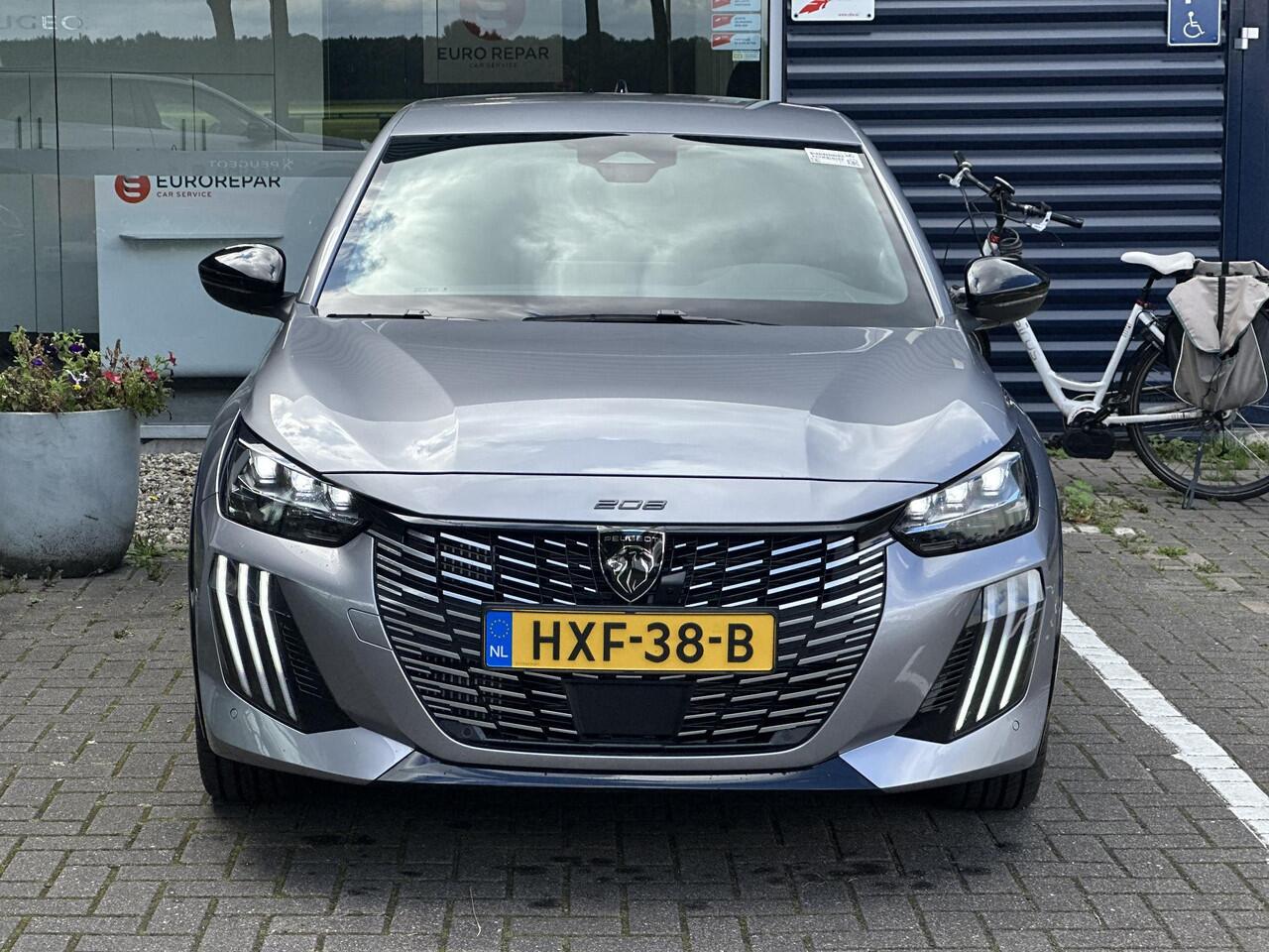 Peugeot 208 Hybrid 145 e-DCS6 GT | Parkeercamera/-sensoren (voor/achter) | Keyless Entry/Start | Dodehoek | Sfeerverlichting | Climate Control | Draadloze telefoonlader | Apple Carplay/Android Auto | Adaptive Cruise Control |