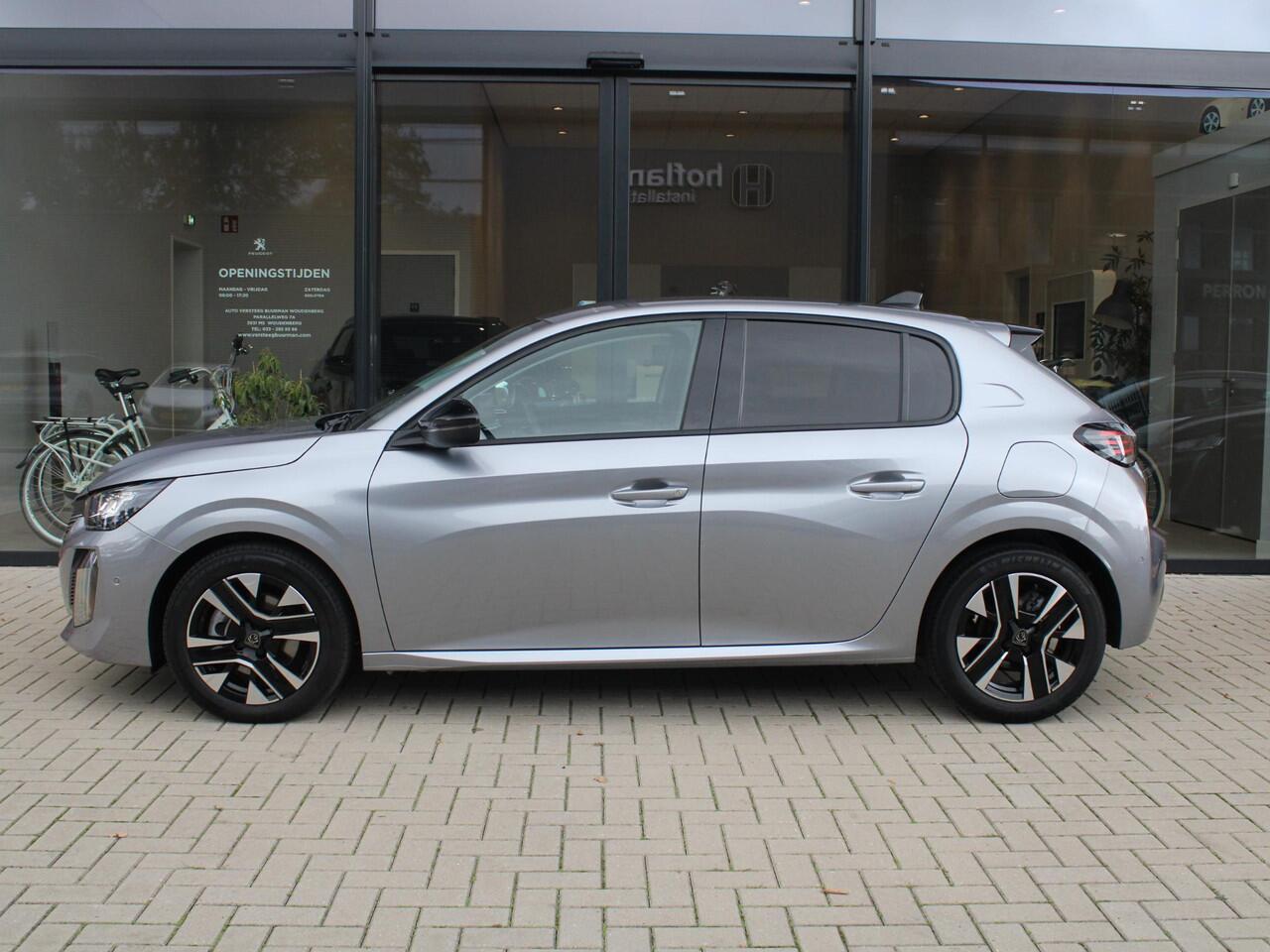 Peugeot 208 1.2 PureTech 100 Allure Navigatie, Camera Voor & Achter, Parkeersensoren, Apple Carplay, Android Auto