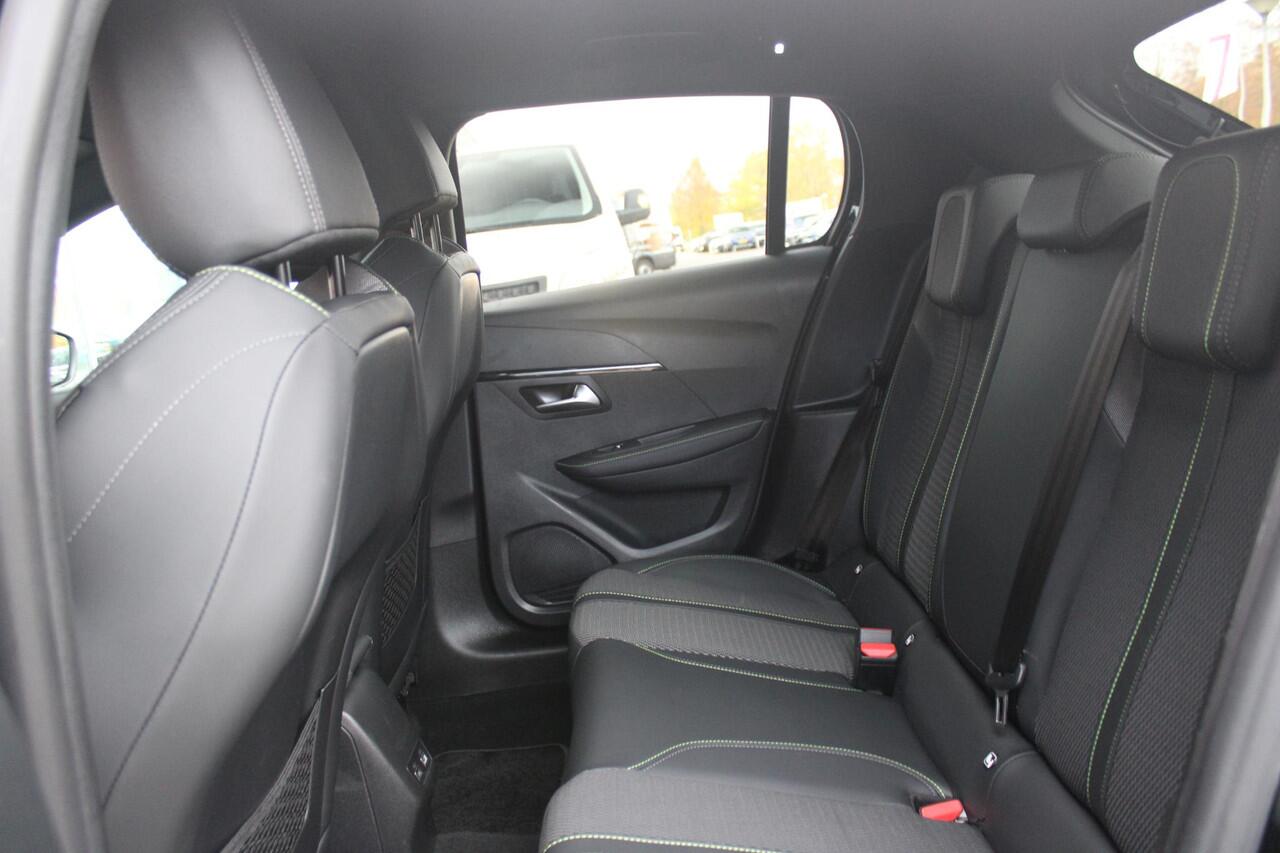 Peugeot 208 GT 1.2 Hybrid 145PK e-DCS6 | NAVIGATIE | DRAADLOZE APPLE CARPLAY/ANDROID AUTO | CAMERA VOOR + ACHTER | FULL LED KOPLAMPEN | LICHTMETALEN VELGEN 17" | DODEHOEK DETECTIE | DRAADLOZE TELEFOONLADER | KEYLESS ENTRY/START | DAB+ RADIO | ADAPTIVE CRUISE CONTROL 