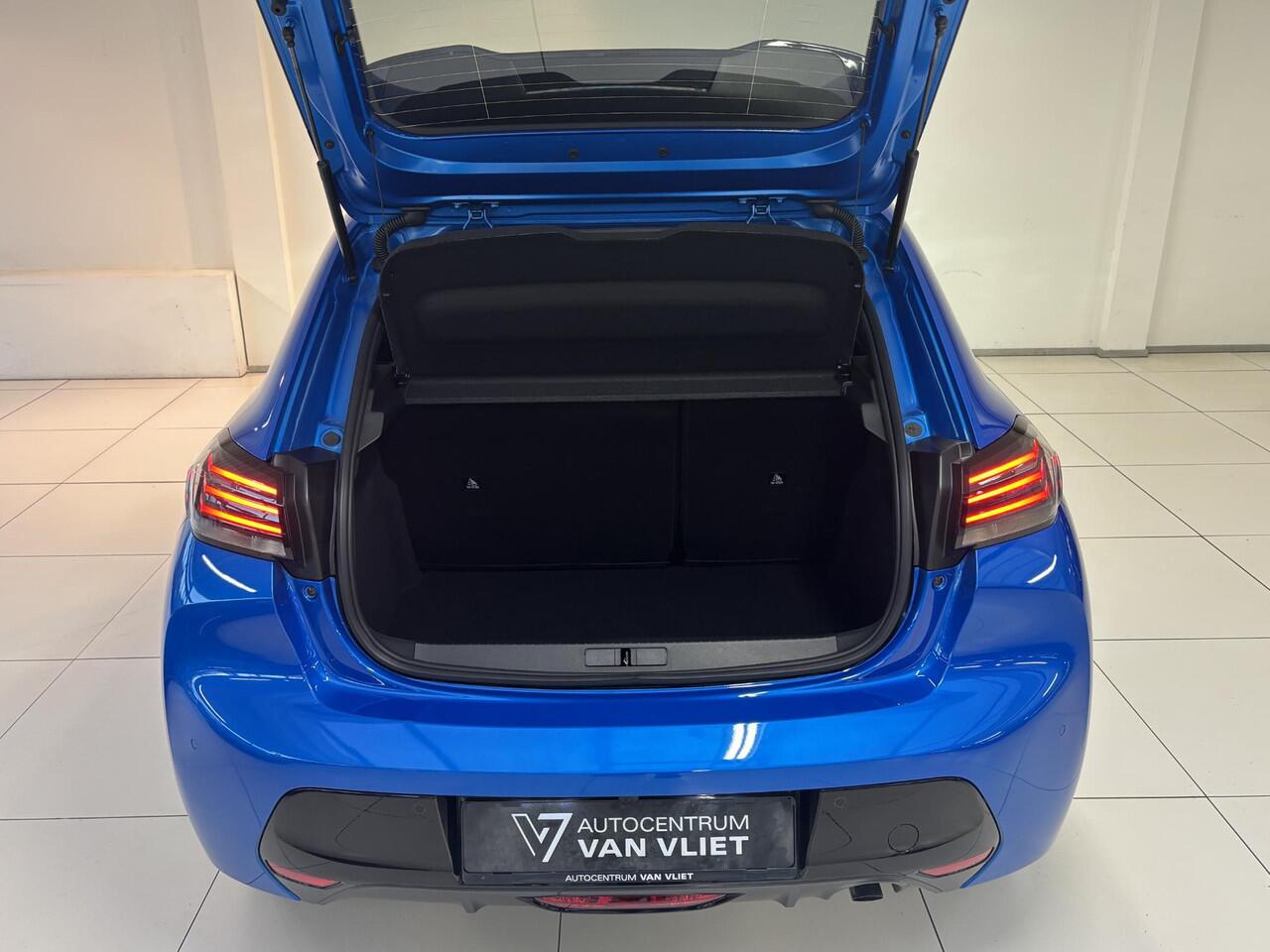 Peugeot 208 1.2 Hybrid 110 e-DCS6 Allure VOORRAAD DEAL | Automaat | Navigatie | 360 camera | Draadloze telefoonlader |