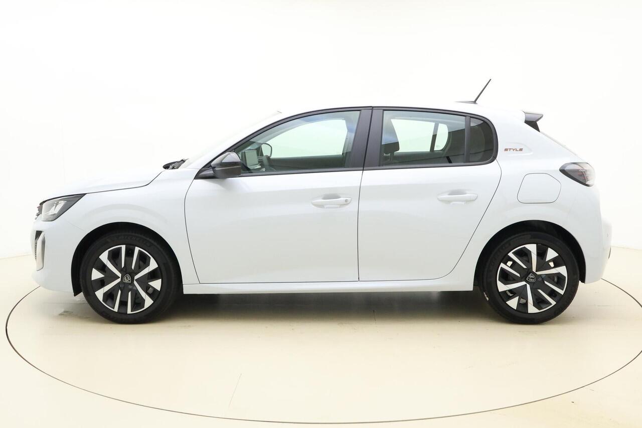 Peugeot 208 1.2 PureTech 100 Style Parkeerhulp | Apple Carplay/ Android Auto | DEMO