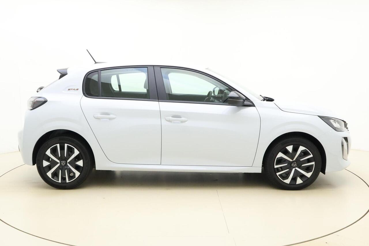 Peugeot 208 1.2 PureTech 100 Style Parkeerhulp | Apple Carplay/ Android Auto | DEMO