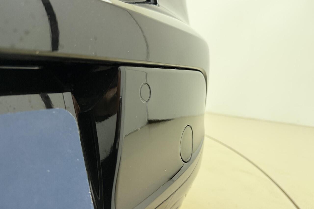 Peugeot 208 1.2 Hybrid e-DCS6 Allure 110 PK | Automaat | Vision & Navigation Pack | Metaallak | Parkeersensor | Camera | Licht Metalen Velgen | Nieuw uit voorraad | Direct leverbaar