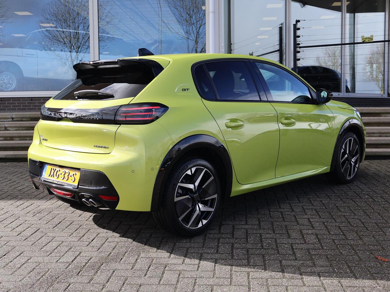 Peugeot 208 1.2 HYBRID 145 PK e-DCS6 GT *NIEUW* + CAMERA | SFEERVERLICHTING | CARPLAY