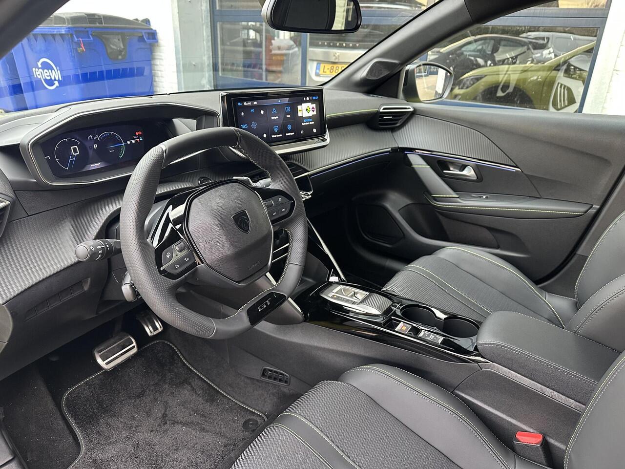 Peugeot 208 1.2 Hybrid GT Automaat | Nieuwe Auto | Meest Complete Uitvoering | 360 Graden Camera | Navigatie | Keyless Entry & Start | Full LED Verlichting | Climate Control | 17" Lichtmetalen Velgen | Parkeersensoren V+A | Dakspoiler Zwart |