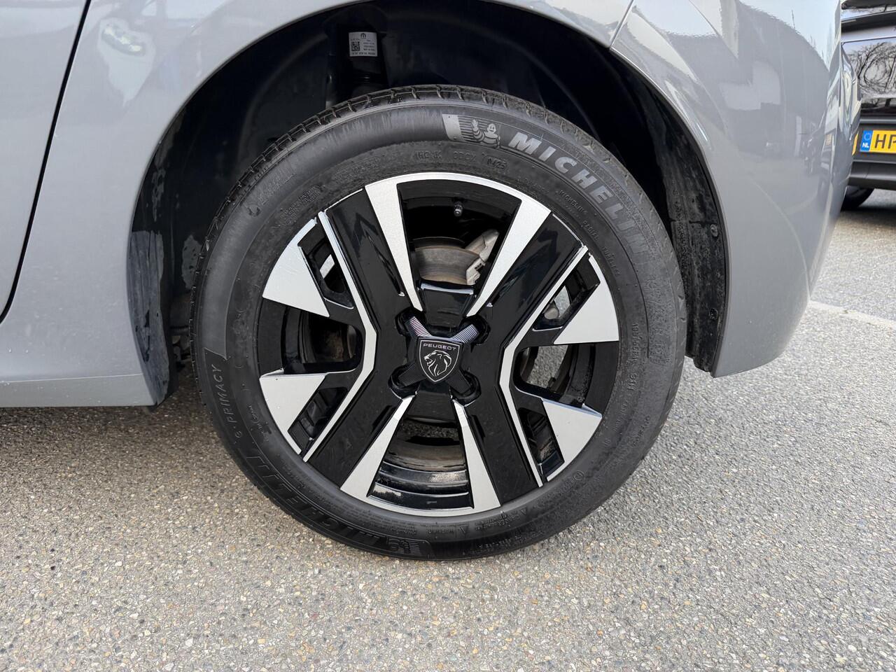 Peugeot 208 Hybrid e-DCS6 Allure RIJKLAARPRIJS | FABRIEKSGARANTIE t/m 03-2027 | TOPSTAAT! | KEYLESS ENTRY | APPLE CARPLAY-ANDROID AUTO| PARKEERSENSOREN VOOR EN ACHTER |