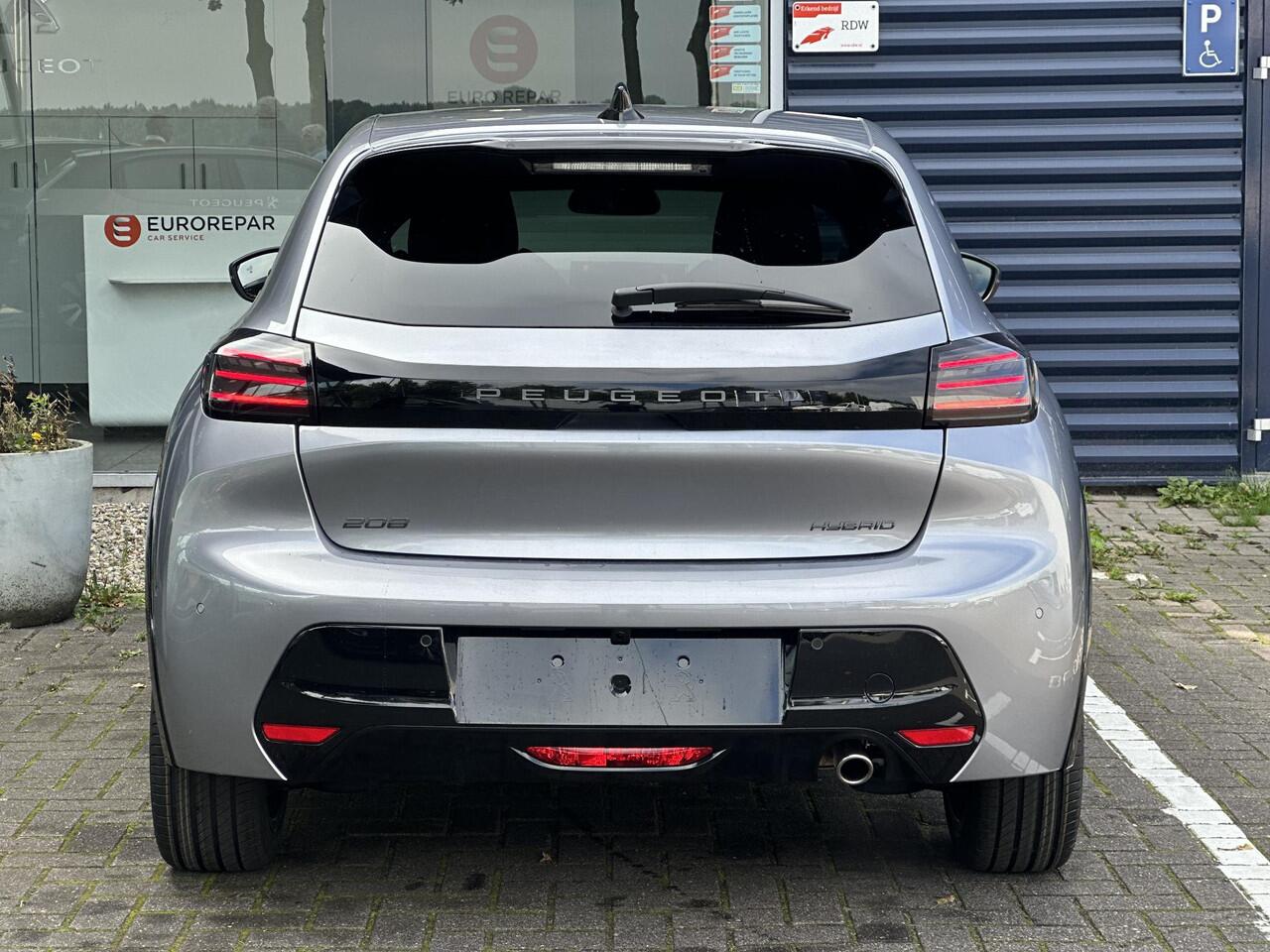 Peugeot 208 1.2 Hybrid 110pk e-DCS6 GT | Adaptive Cruise Control | Draadloze telefoonlader | Keyless Entry/Start | Navigatie | Climate Control | Apple Carplay/Android Auto | Parkeercamera/-sensoren | Full LED | DAB