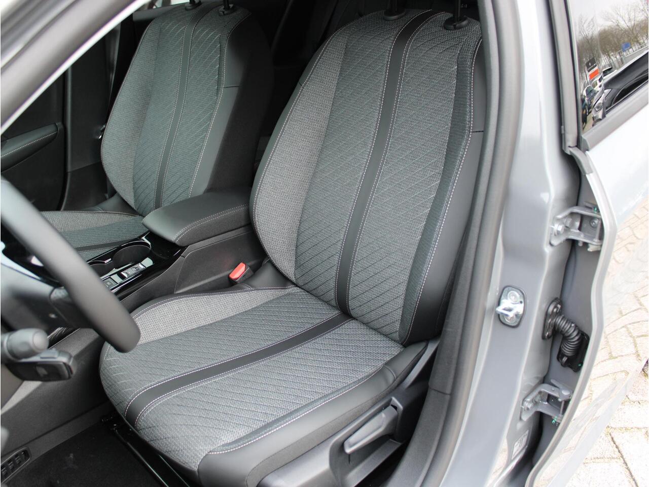 Peugeot 208 1.2 Hybrid 110 e-DCS6 Allure VOORRAAD KORTING