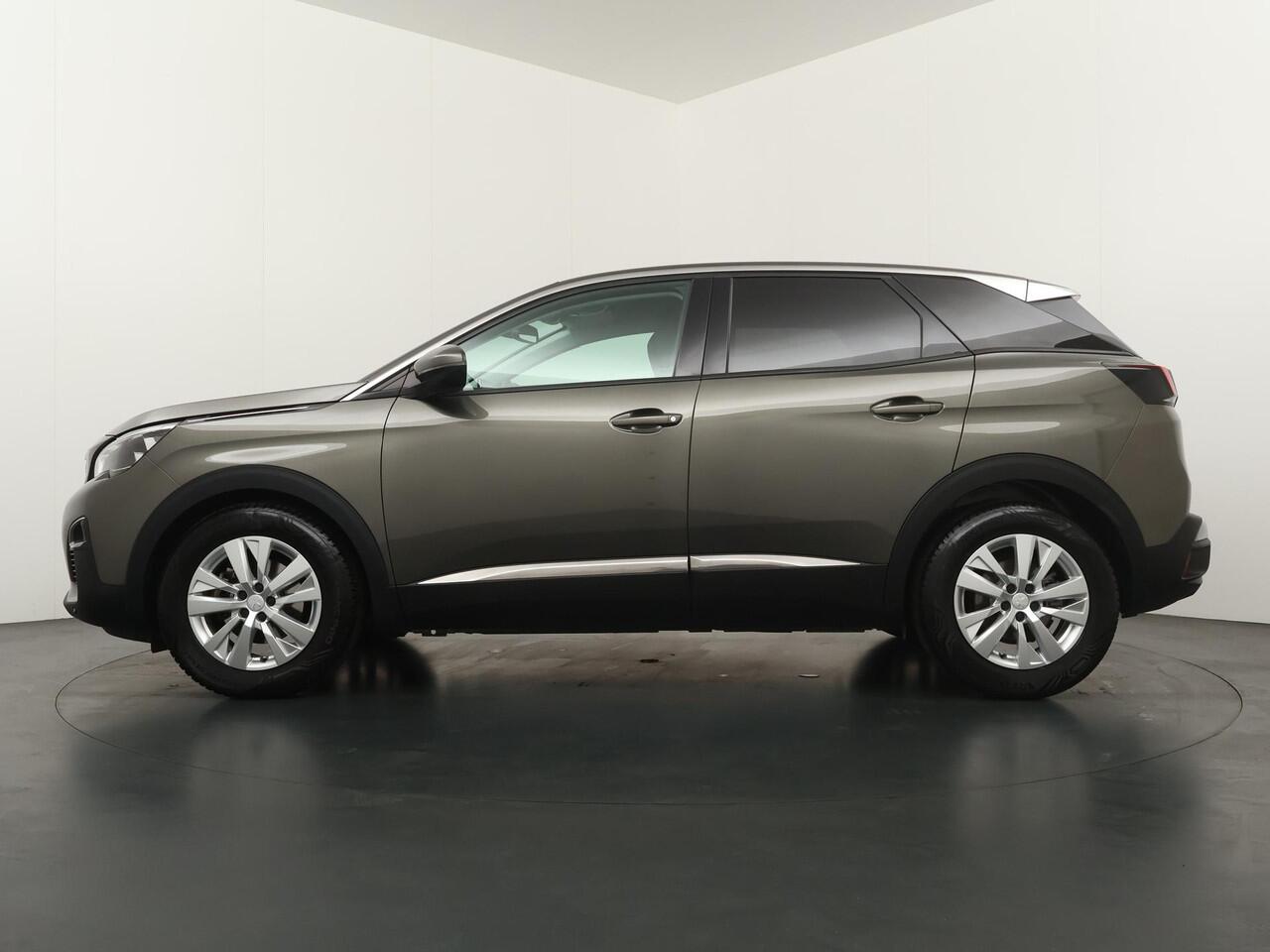 Peugeot 3008 1.2 PureTech Active - Automaat - Navigatie - Parkeersensoren V+A - Parkeercamera