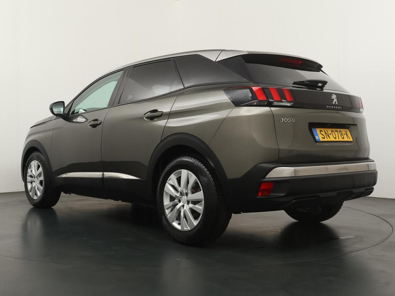 Peugeot 3008 1.2 PureTech Active - Automaat - Navigatie - Parkeersensoren V+A - Parkeercamera