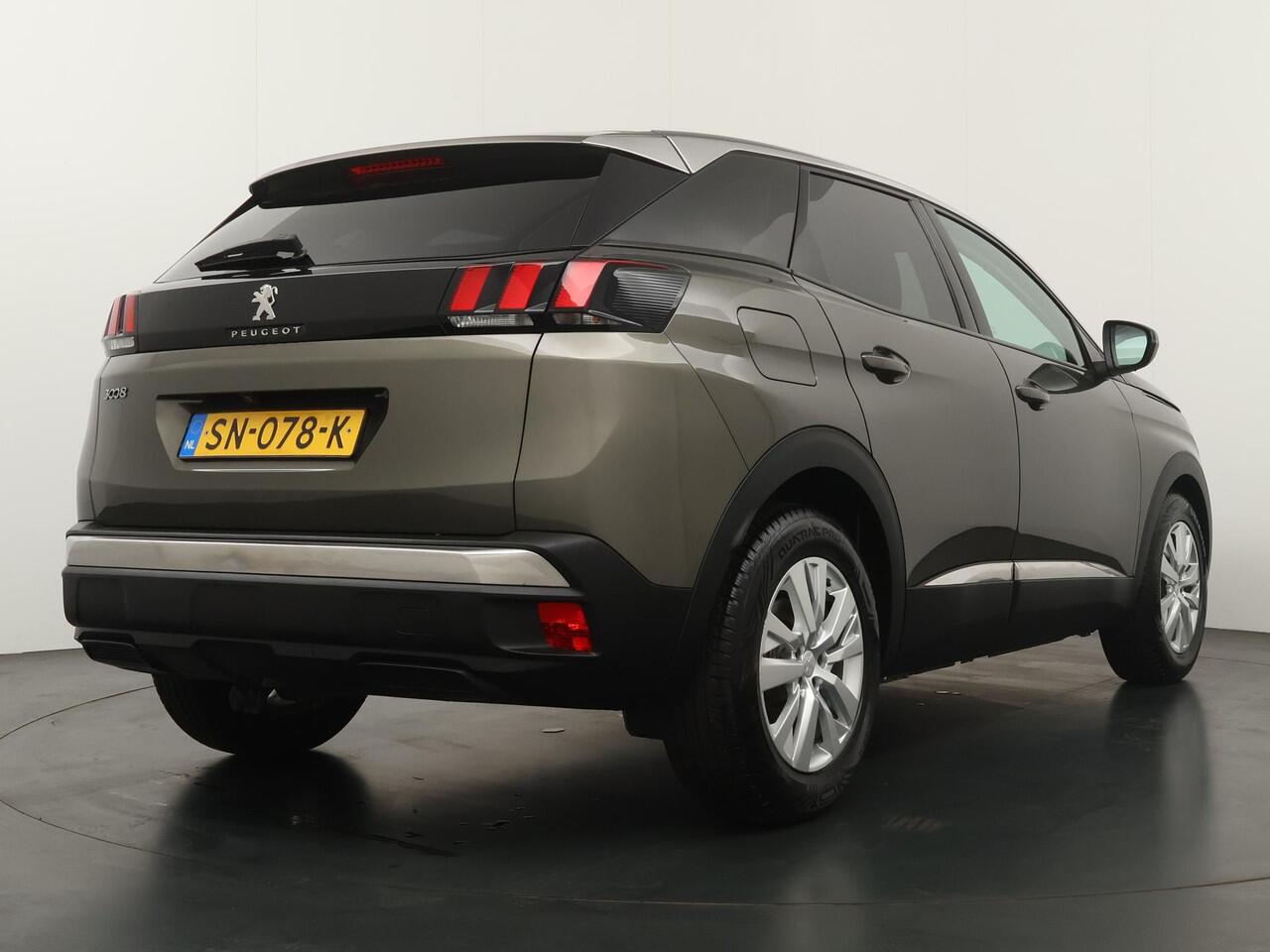 Peugeot 3008 1.2 PureTech Active - Automaat - Navigatie - Parkeersensoren V+A - Parkeercamera