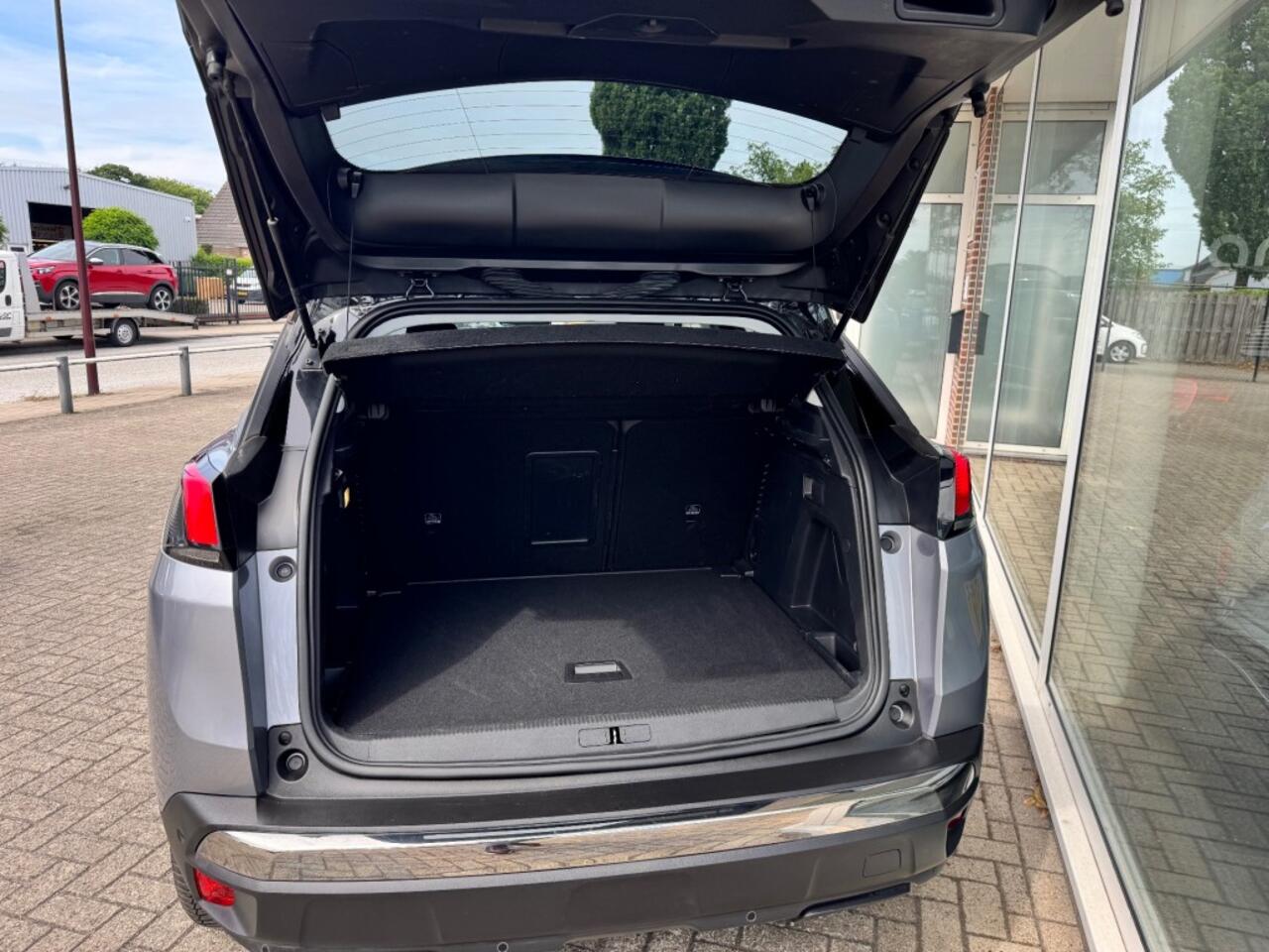 Peugeot 3008 1.2 PURETECH ALLURE ALL IN PRIJS