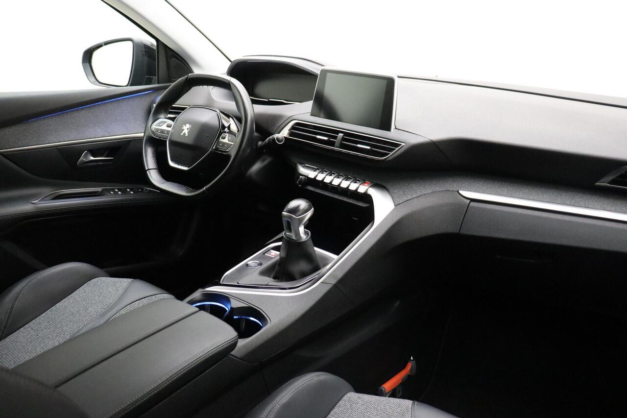 Peugeot 3008 1.2 PureTech Blue Lease Premium 130 PK | 1400 KG Trek Gewicht | Elektrische Achterklep | Navigatie | Parkeer Camera Achter | DAB+ | Start/Stop Knop | Lichtmetalen Velgen |