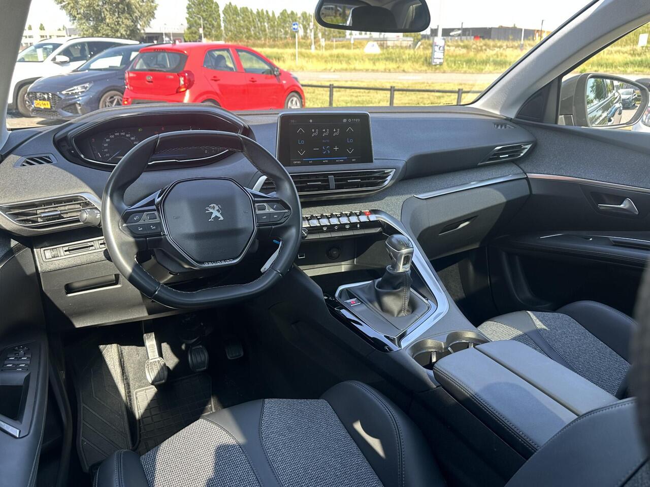 Peugeot 3008 1.2 PureTech Crossway