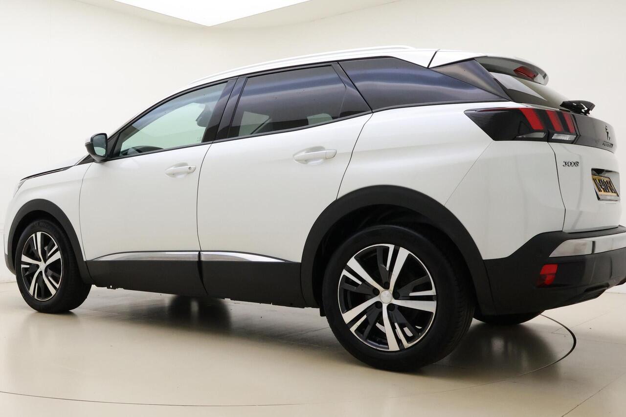 Peugeot 3008 1.2 PureTech Crossway 130 PK | Navigatie | Camera | Climate contro| Keyless | Lichtmetalen velgen | Extra getint glas | Cruise control