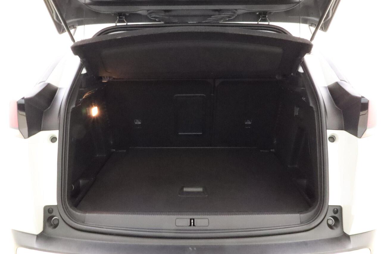 Peugeot 3008 1.2 PureTech Crossway 130 PK | Navigatie | Camera | Climate contro| Keyless | Lichtmetalen velgen | Extra getint glas | Cruise control