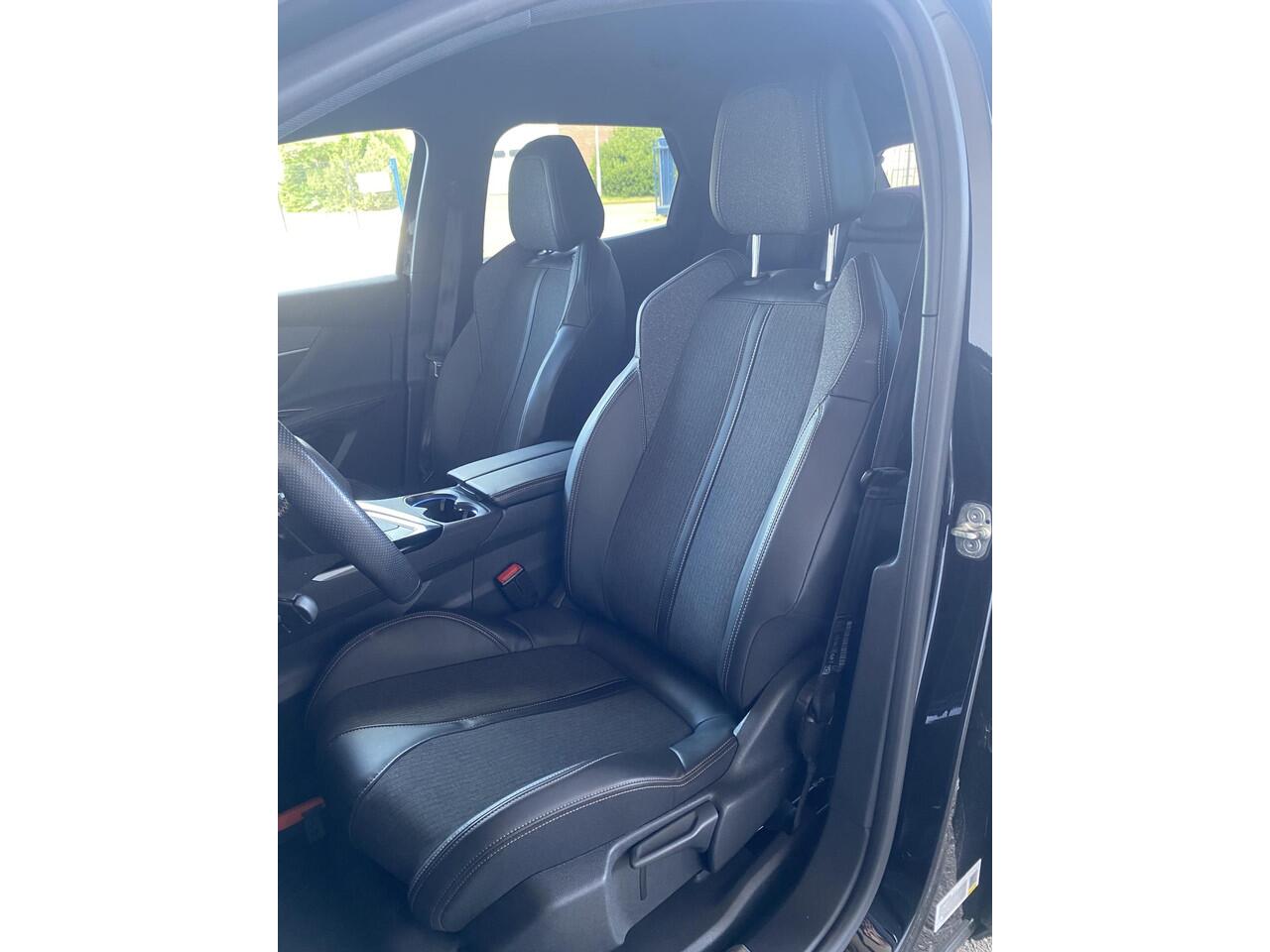 Peugeot 3008 1.2 GT Line |Dealer Onderhouden!|Gt-Line!|CarPlay!|