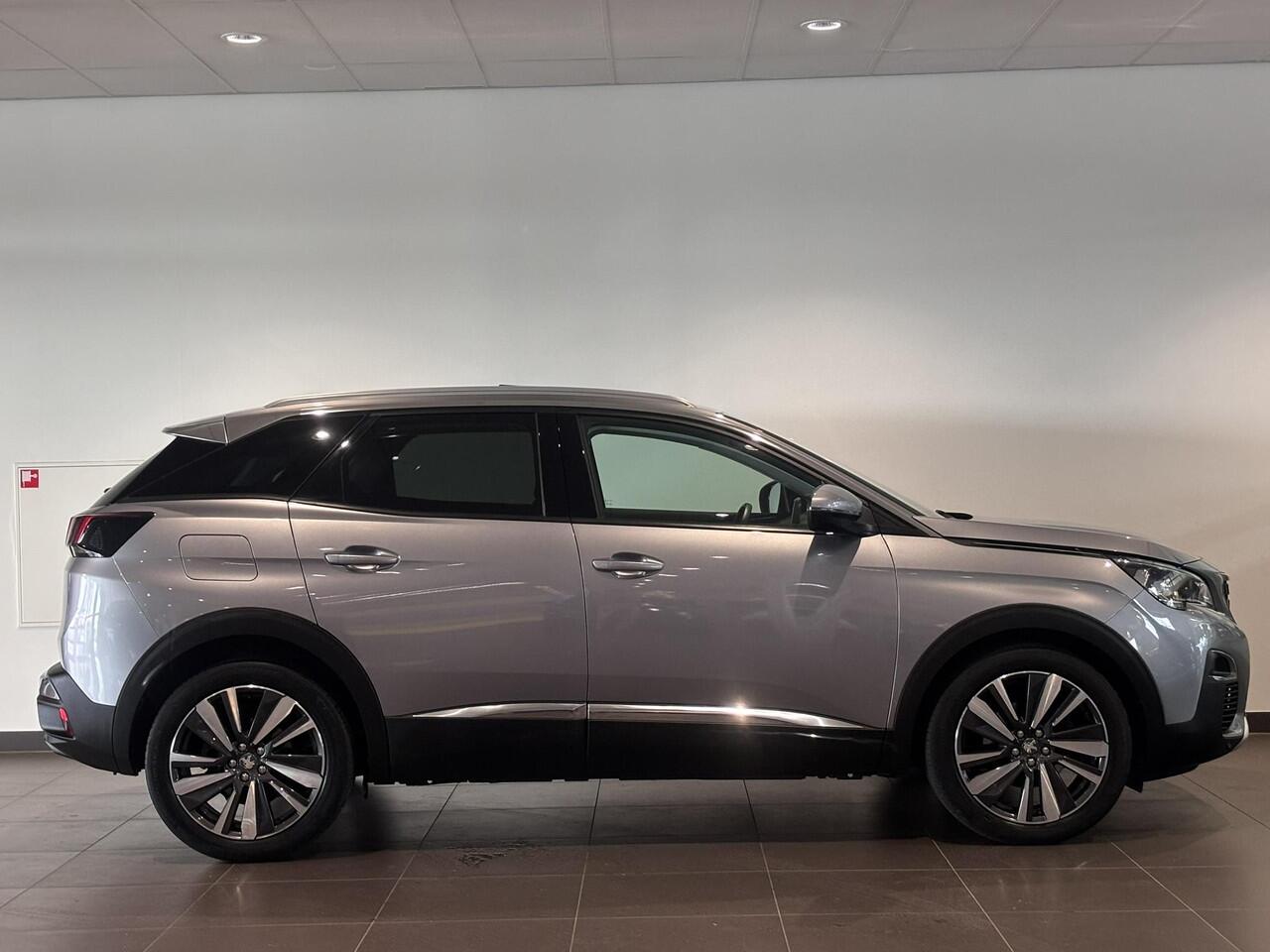 Peugeot 3008 Allure 1.2 Turbo 130pk | SCHUIF/KANTELDAK | HANDSFREE A.KLEP | LAGE KM-STAND! | 1e EIGENAAR | NAVI | CAMERA | DAB+ |