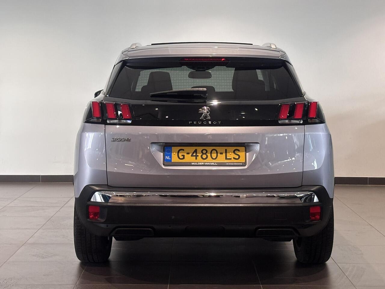 Peugeot 3008 Allure 1.2 Turbo 130pk | SCHUIF/KANTELDAK | HANDSFREE A.KLEP | LAGE KM-STAND! | 1e EIGENAAR | NAVI | CAMERA | DAB+ |