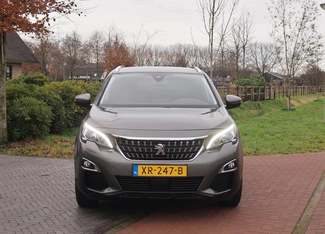Peugeot 3008 1.2 PureTech Active | Apple Carplay | Camera | Cruise Control | Trekhaak | Automaat | NL-Auto |