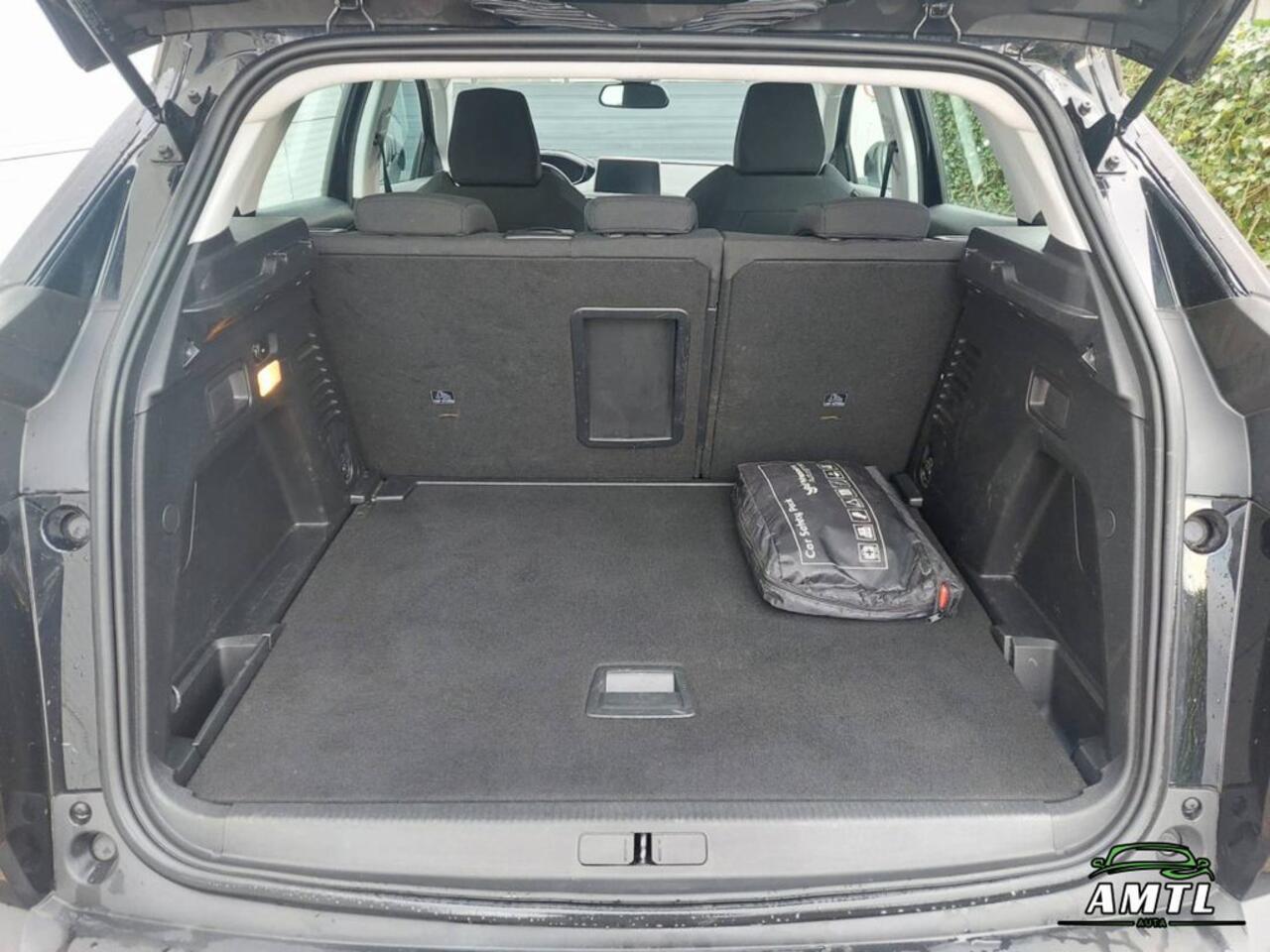 Peugeot 3008 - 1.2 PureTech Blue Lease Executive