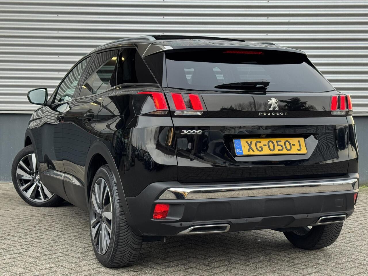 Peugeot 3008 Allure Pack 1.6 Turbo 180pk EAT8 | SCHUIF/KANTELDAK | NAVI | CAMERA | DAKRAILS | ALL-SEASONBANDEN | LEDER/STOF