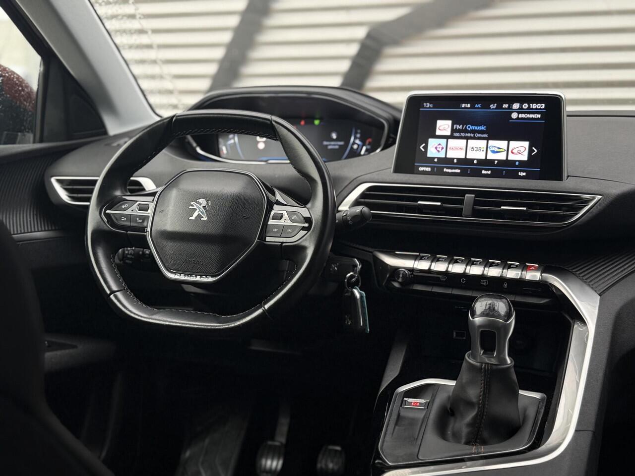 Peugeot 3008 1.2 PureTech Executive 2e Eigenaar|Navi|D-riem v.v. in 2023|Carplay|Trekhaak|Camera|Clima|Cruise|N.A.P|APK tot 11-2027