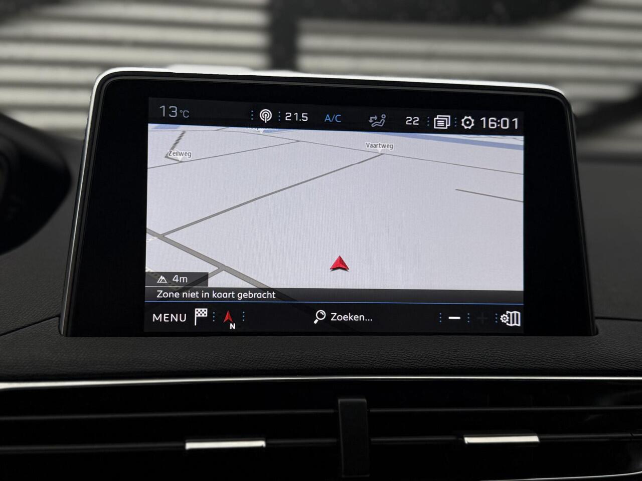 Peugeot 3008 1.2 PureTech Executive 2e Eigenaar|Navi|D-riem v.v. in 2023|Carplay|Trekhaak|Camera|Clima|Cruise|N.A.P|APK tot 11-2027
